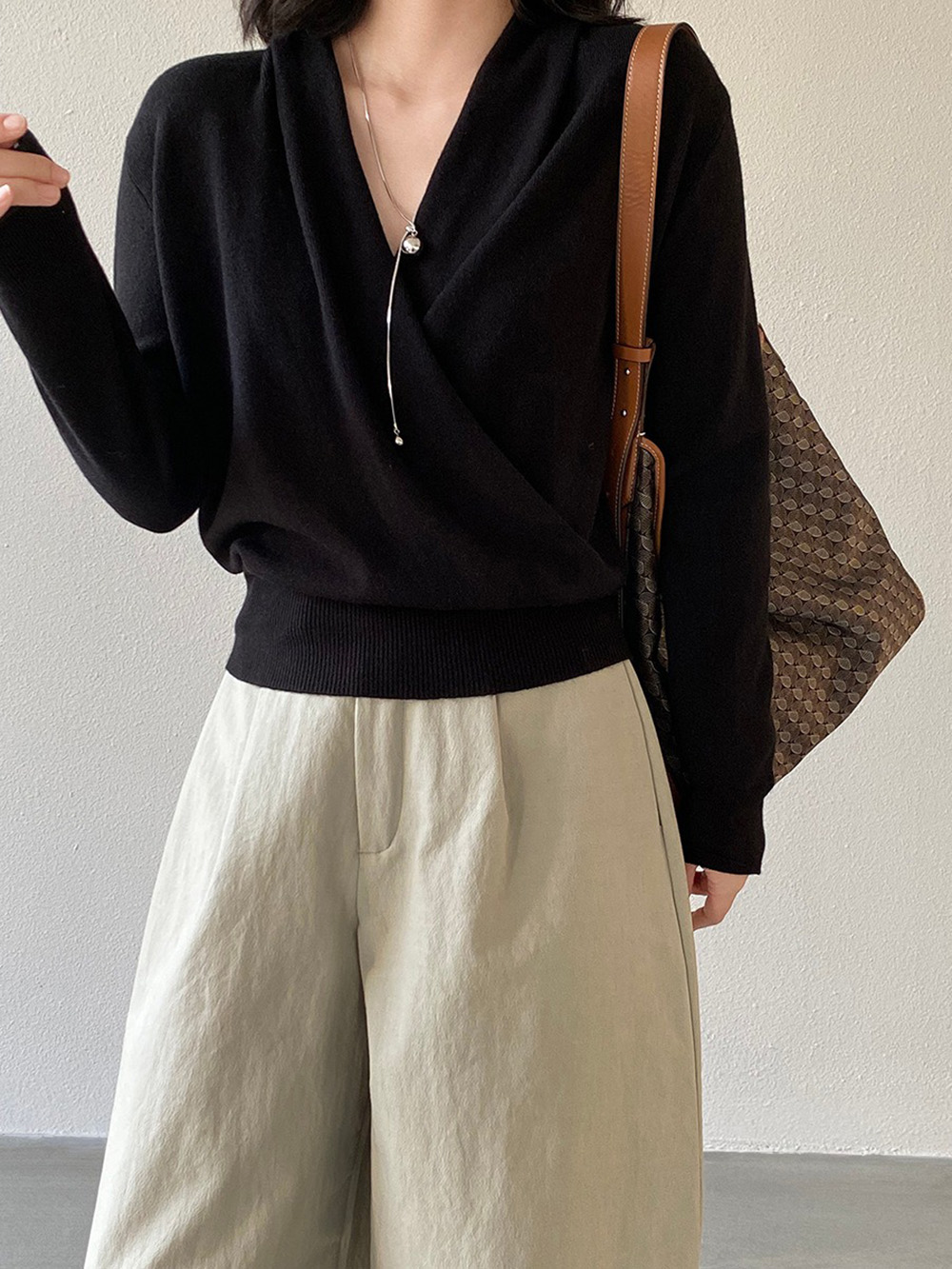 絕美交叉門襟設計上衣