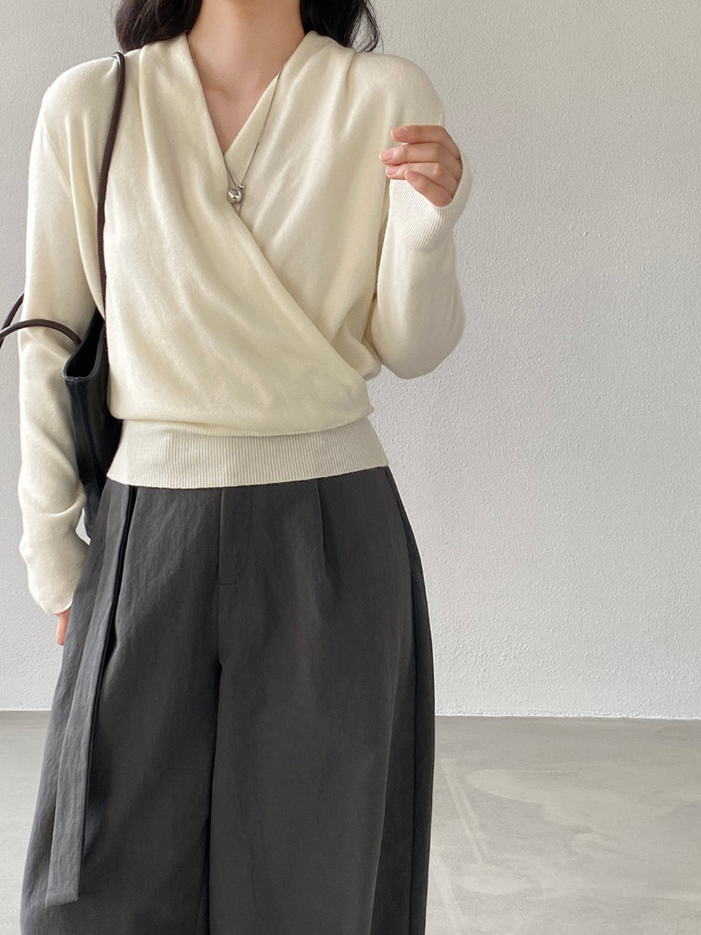 絕美交叉門襟設計上衣