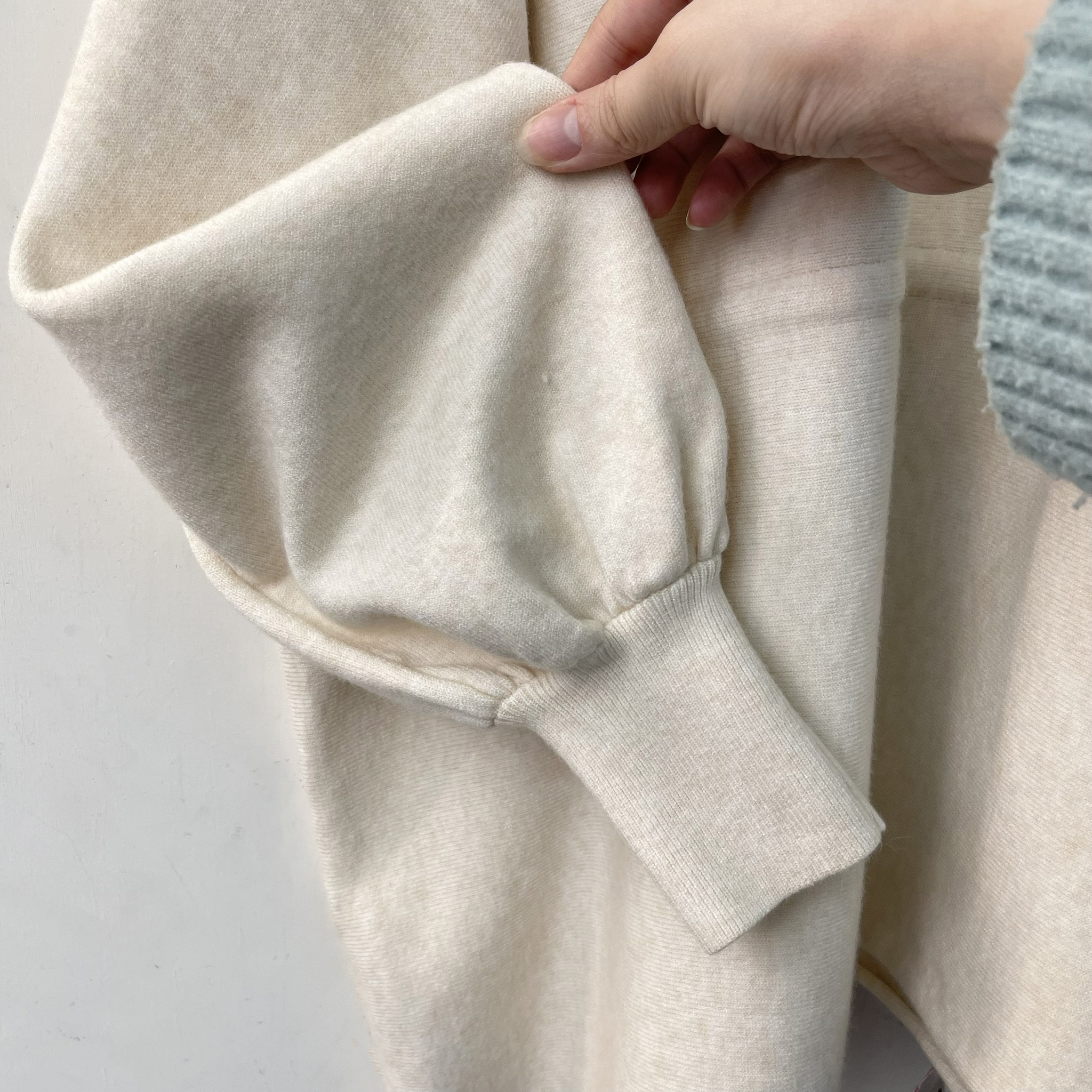 溫柔系抽繩收腰針織衫