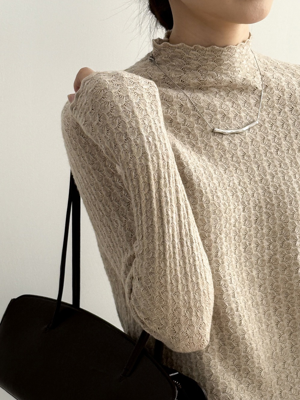 半高領蕾絲針織上衣