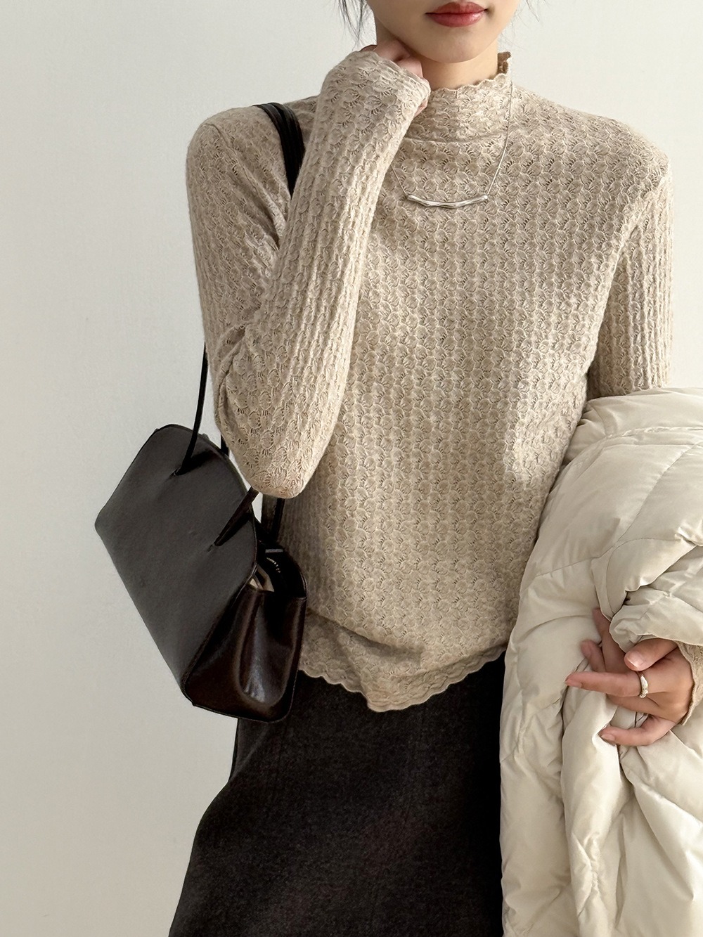 半高領蕾絲針織上衣