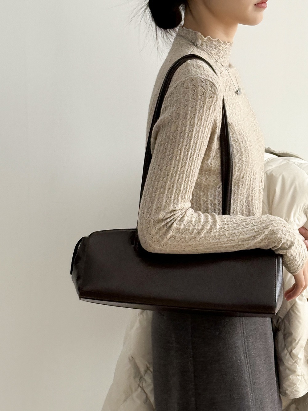 半高領蕾絲針織上衣