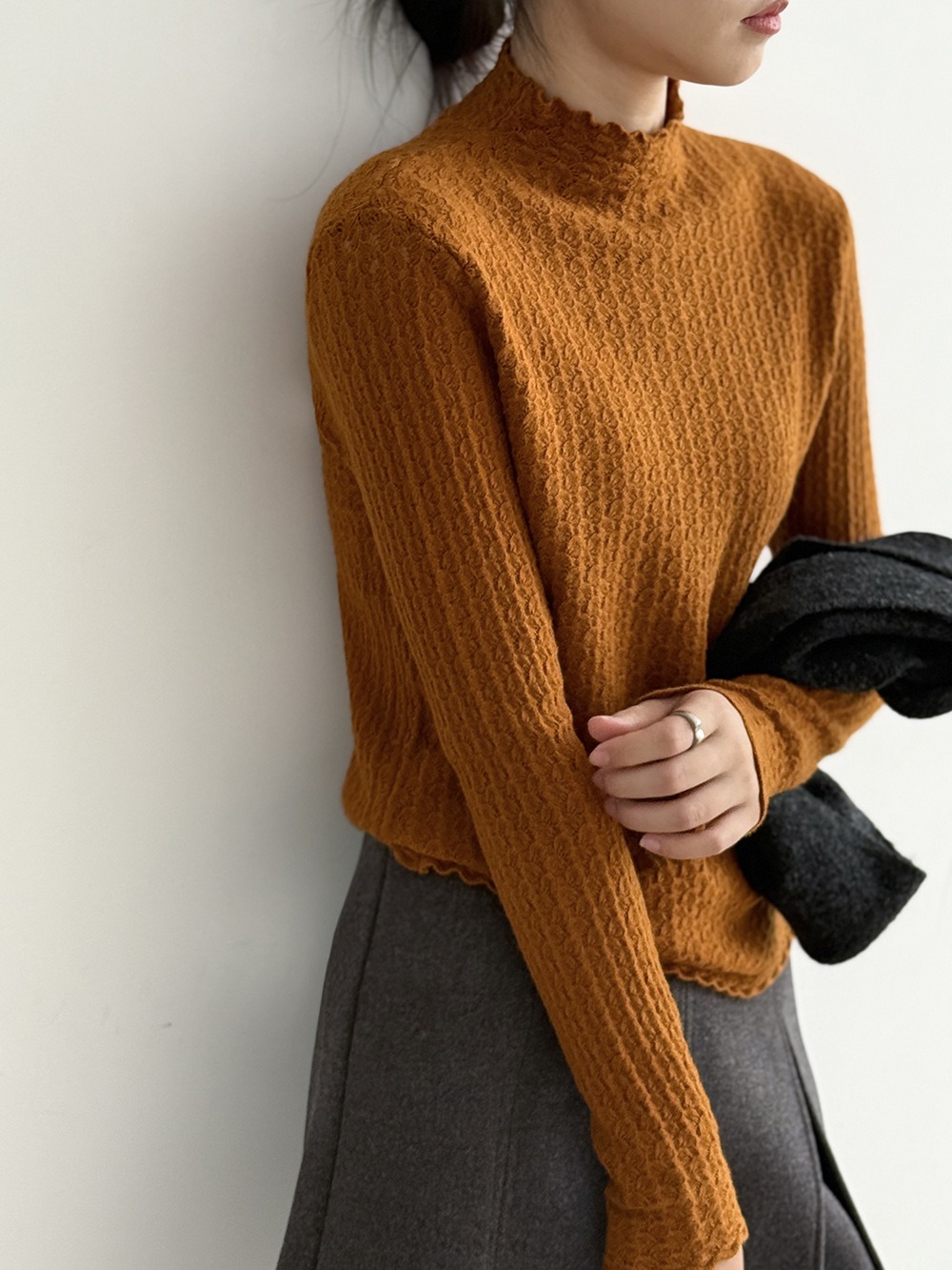 半高領蕾絲針織上衣