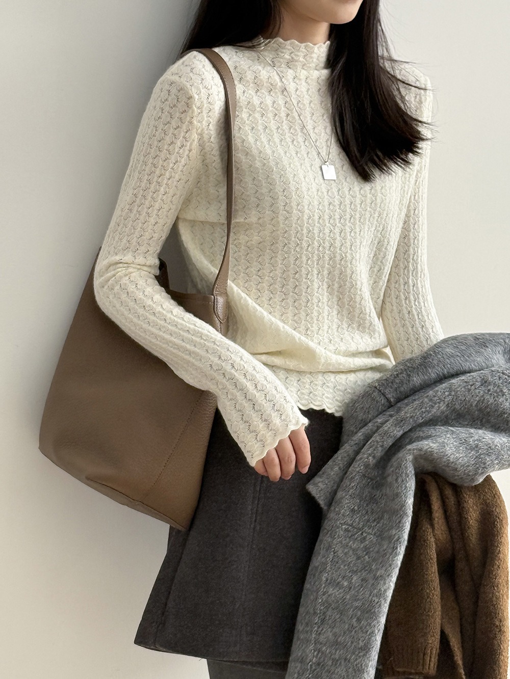 半高領蕾絲針織上衣