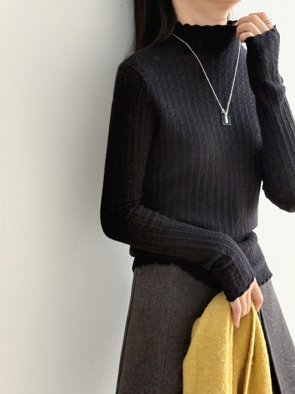 半高領蕾絲針織上衣