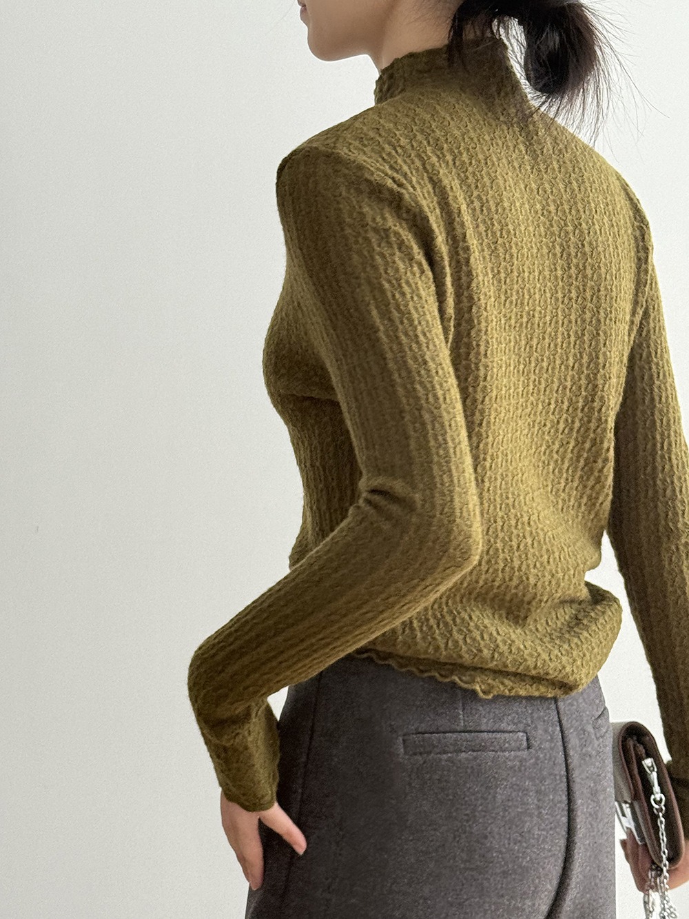 半高領蕾絲針織上衣