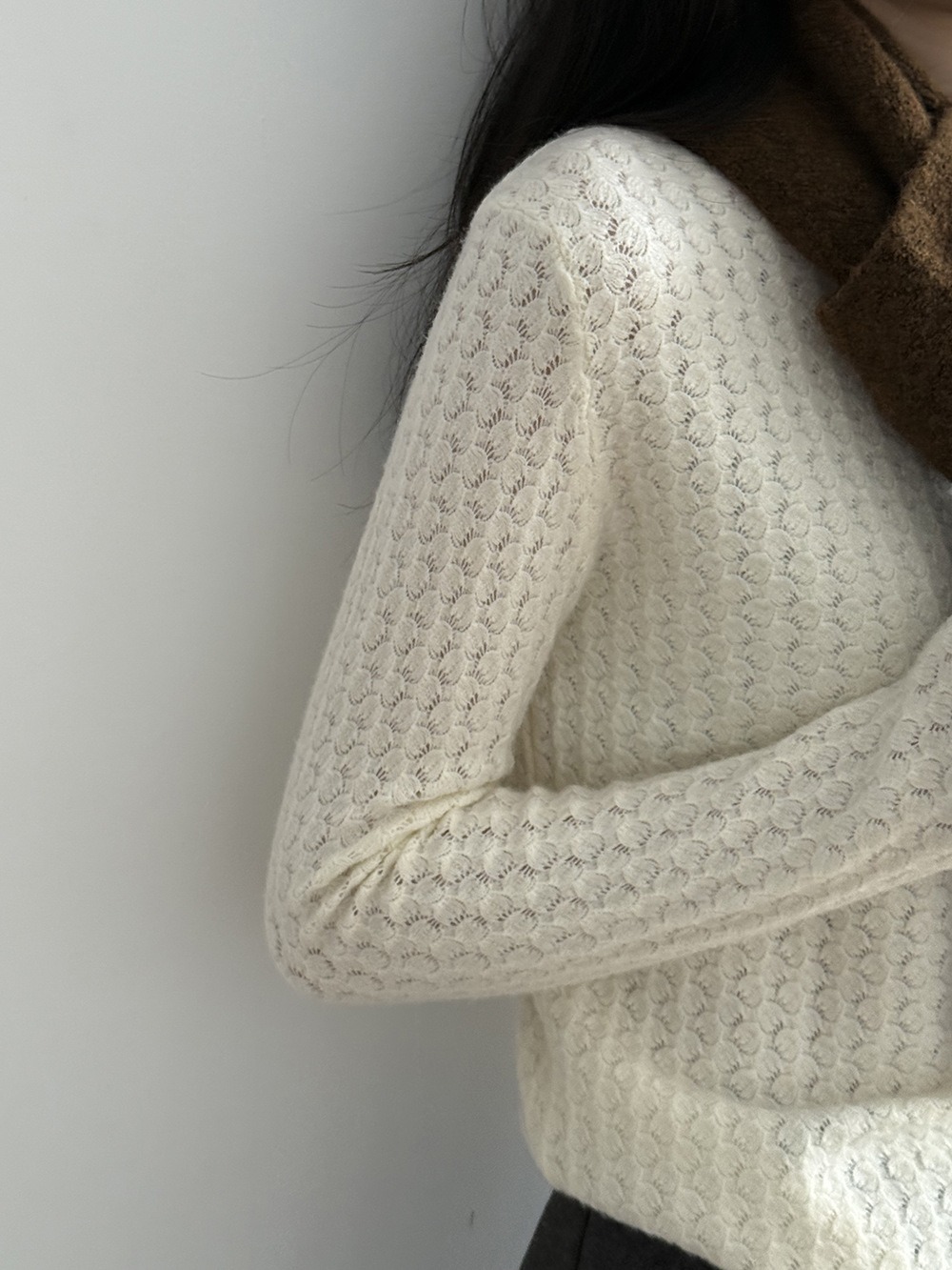 半高領蕾絲針織上衣