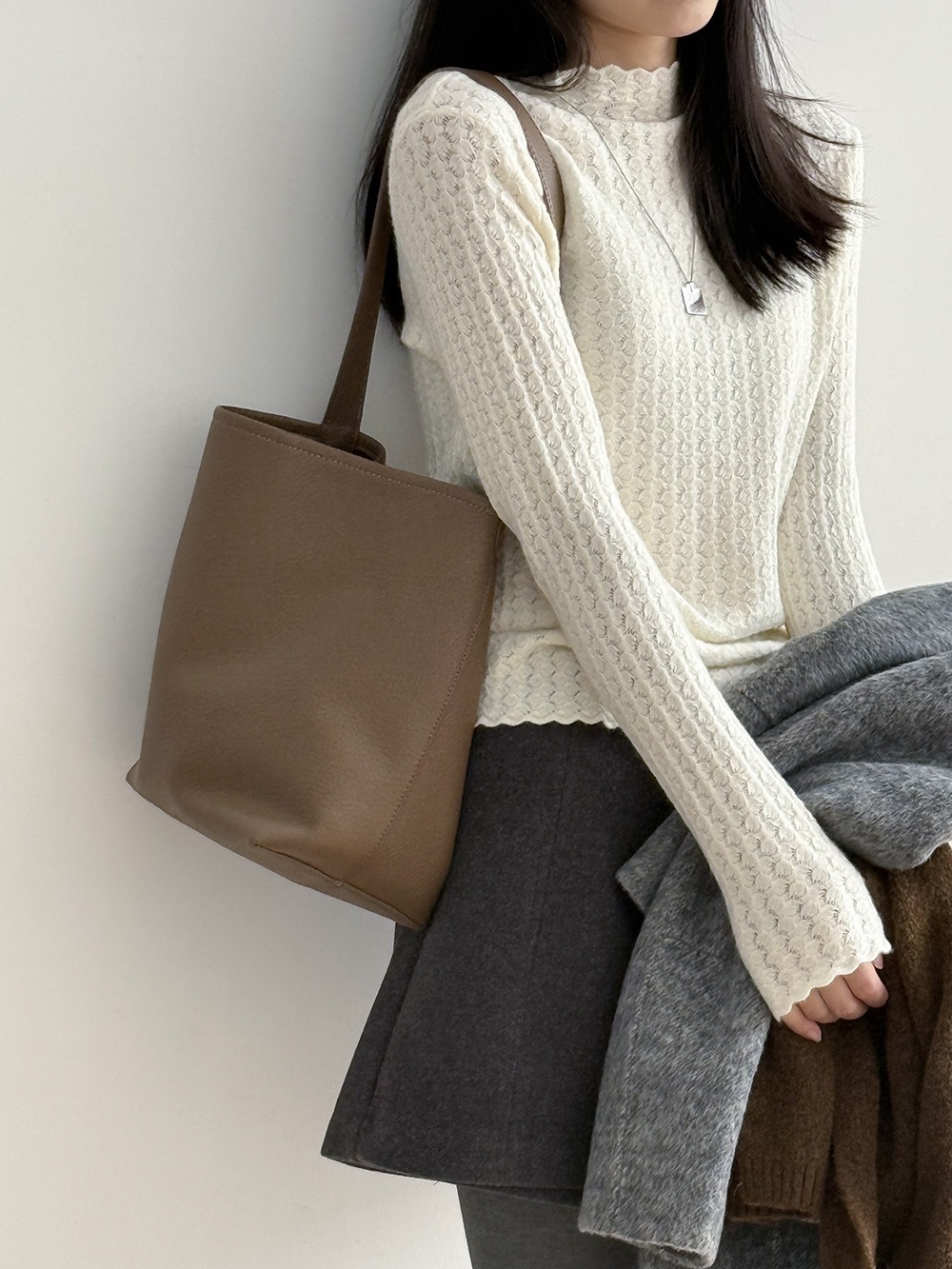 半高領蕾絲針織上衣