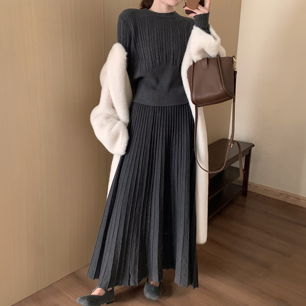 針織溫柔風長裙套裝