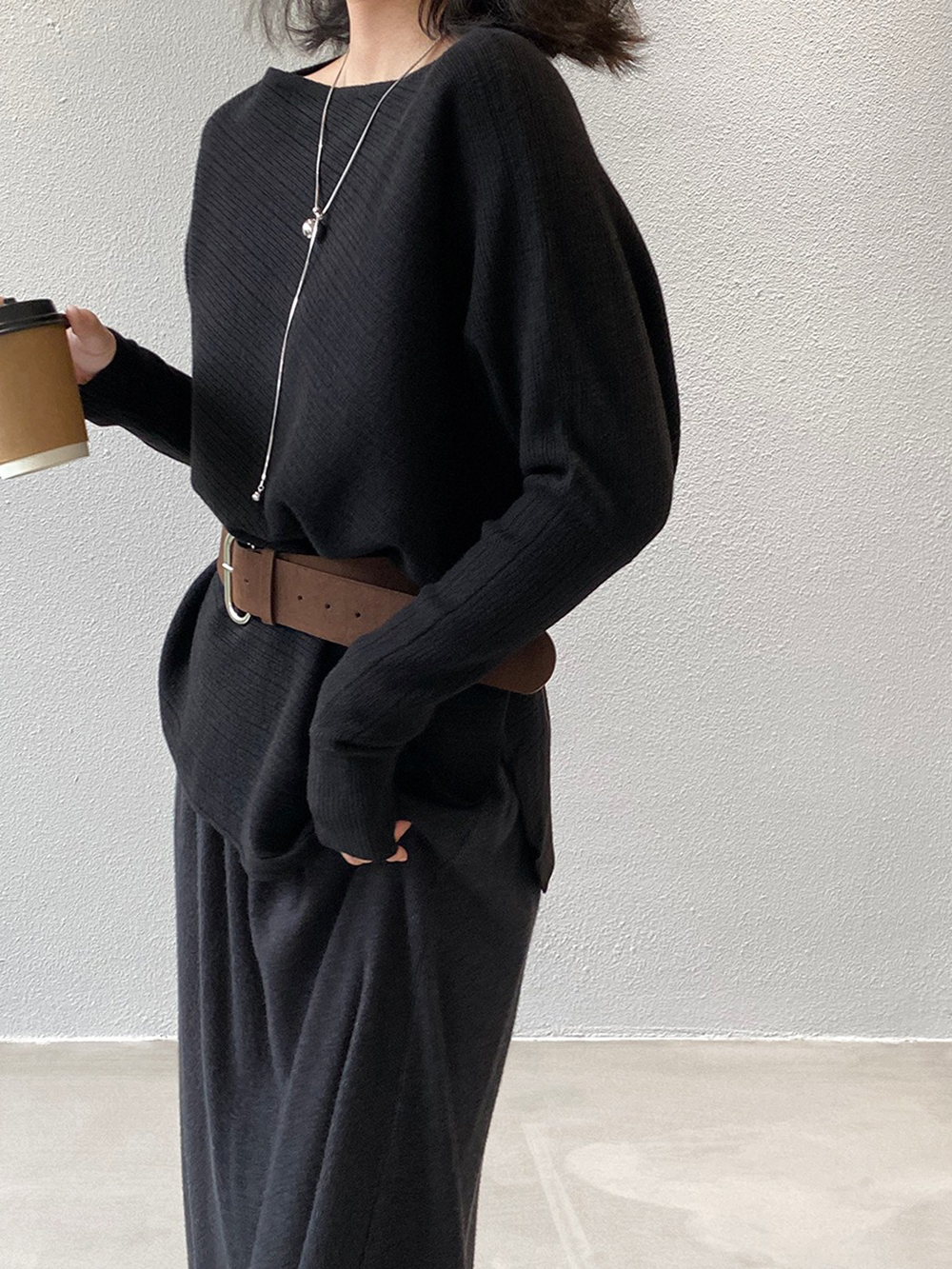 斜肩針織蝙蝠袖上衣