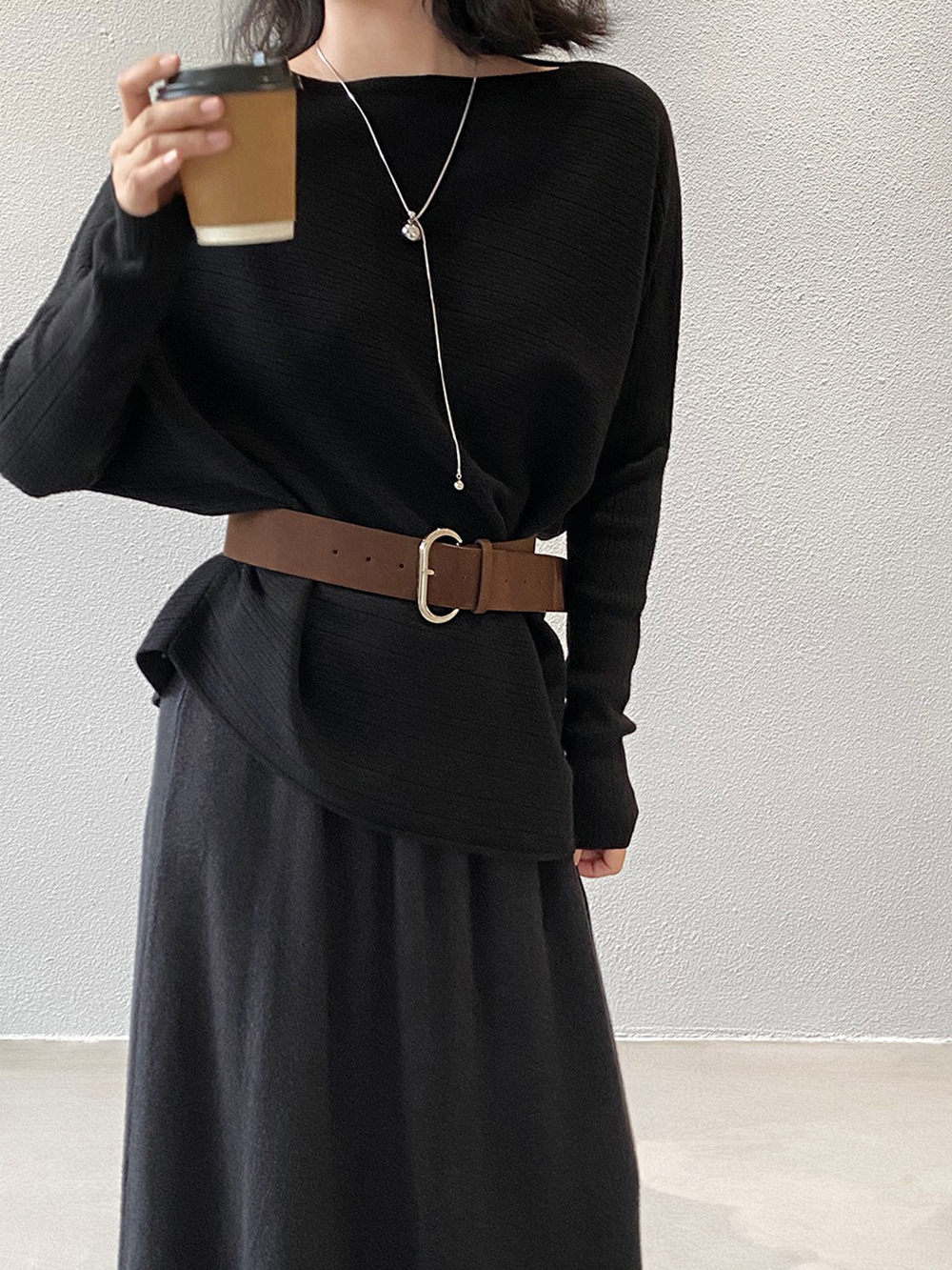 斜肩針織蝙蝠袖上衣