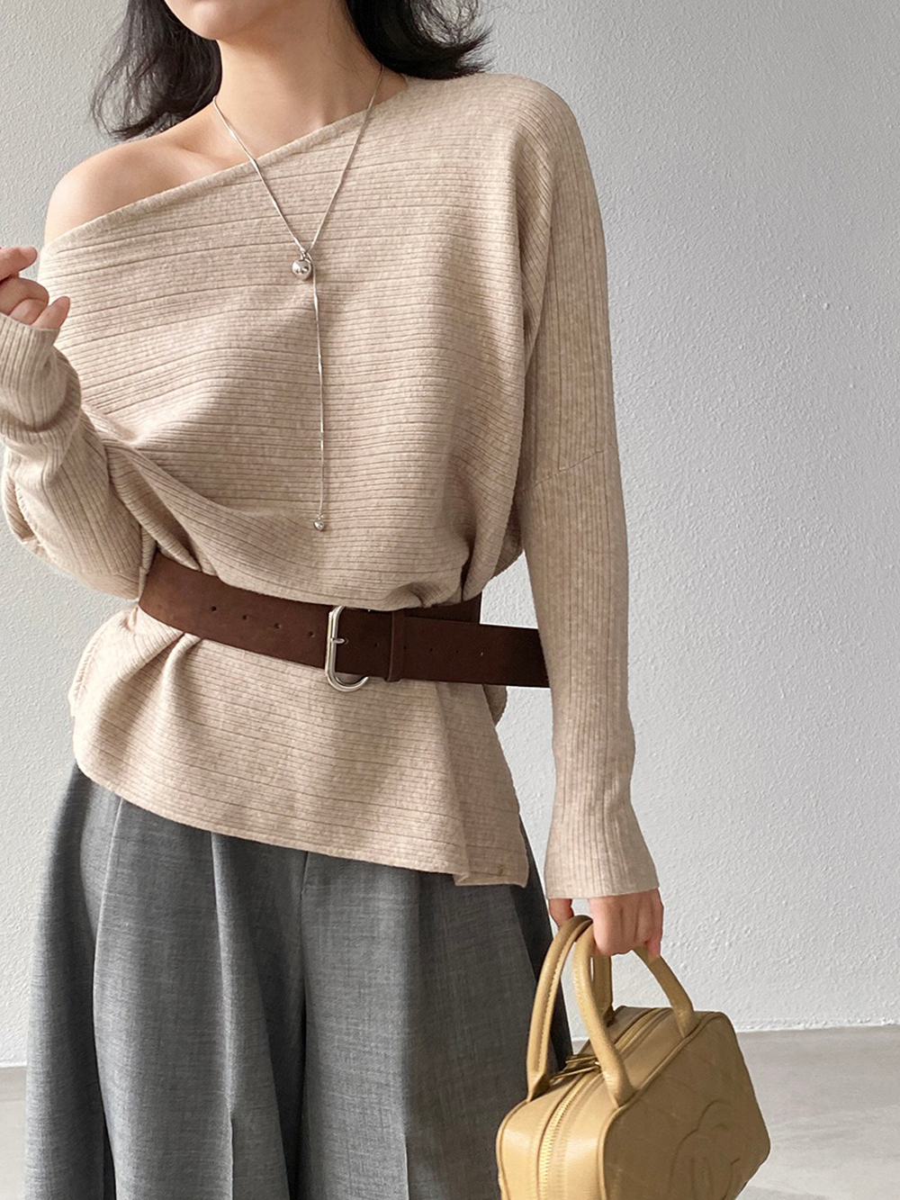 斜肩針織蝙蝠袖上衣