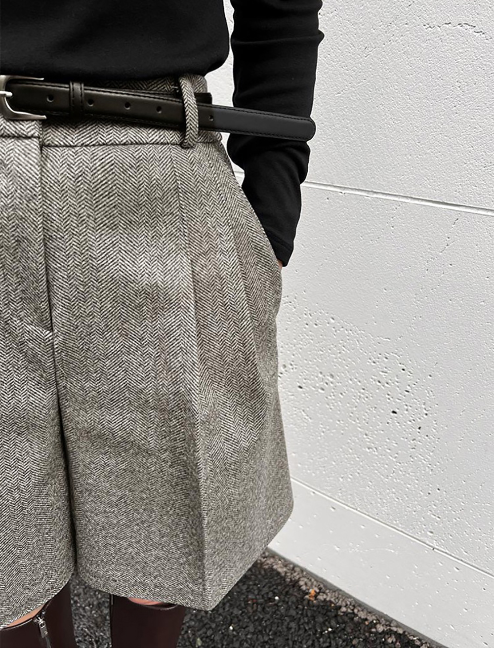 簡約高腰壓褶毛呢短褲