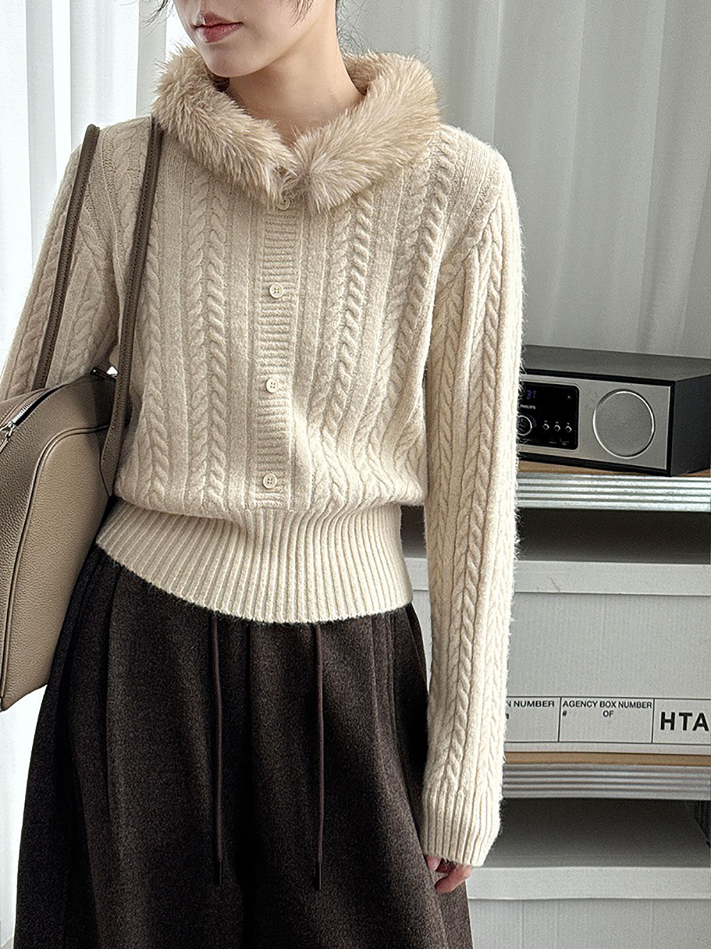 氛圍感毛領針織上衣