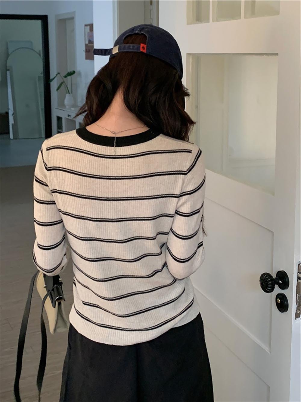 慵懶休閒條紋針織上衣,evaviva,8C-GN7304,慵懶休閒條紋針織上衣,領500,999免運