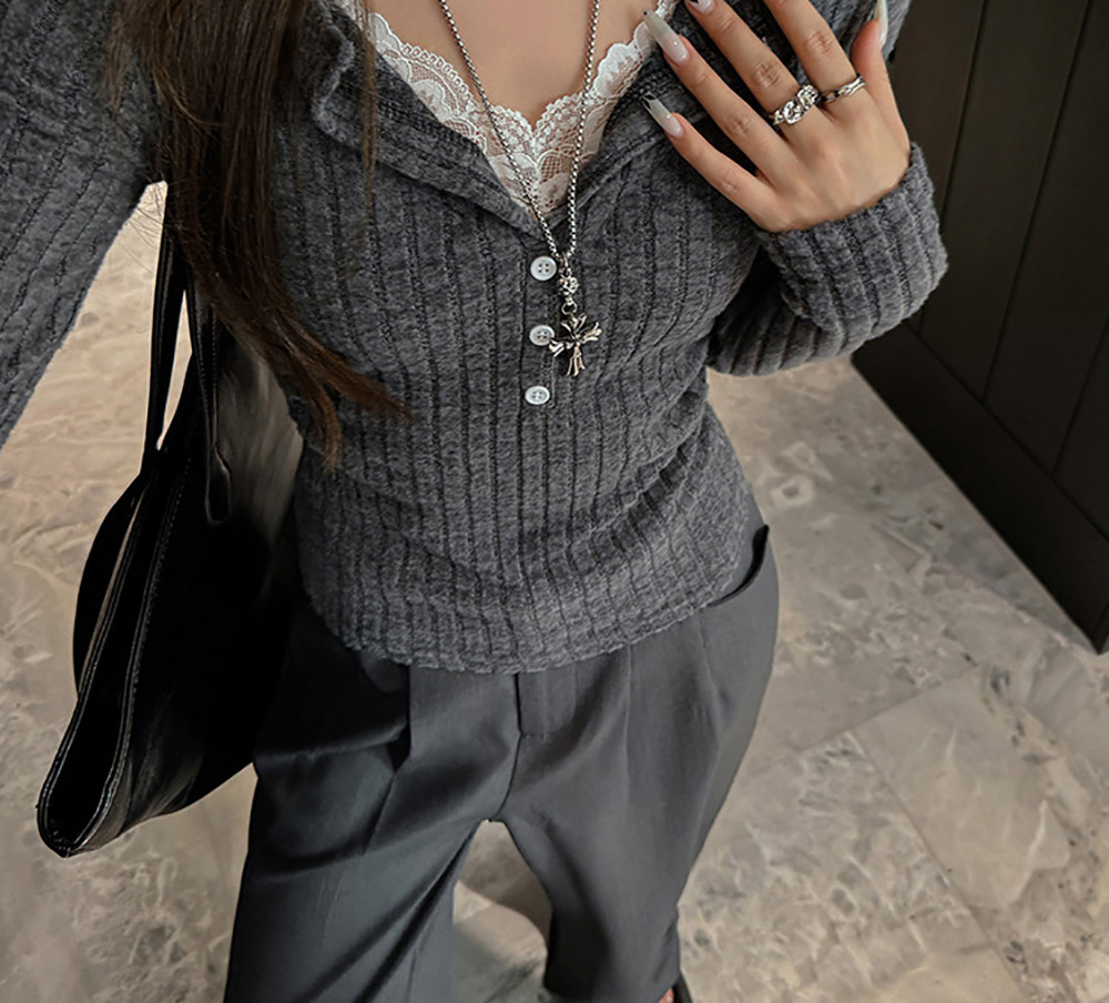 坑條V領蕾絲拼接上衣,evaviva,8C-GR7328,坑條V領蕾絲拼接上衣,領500,999免運