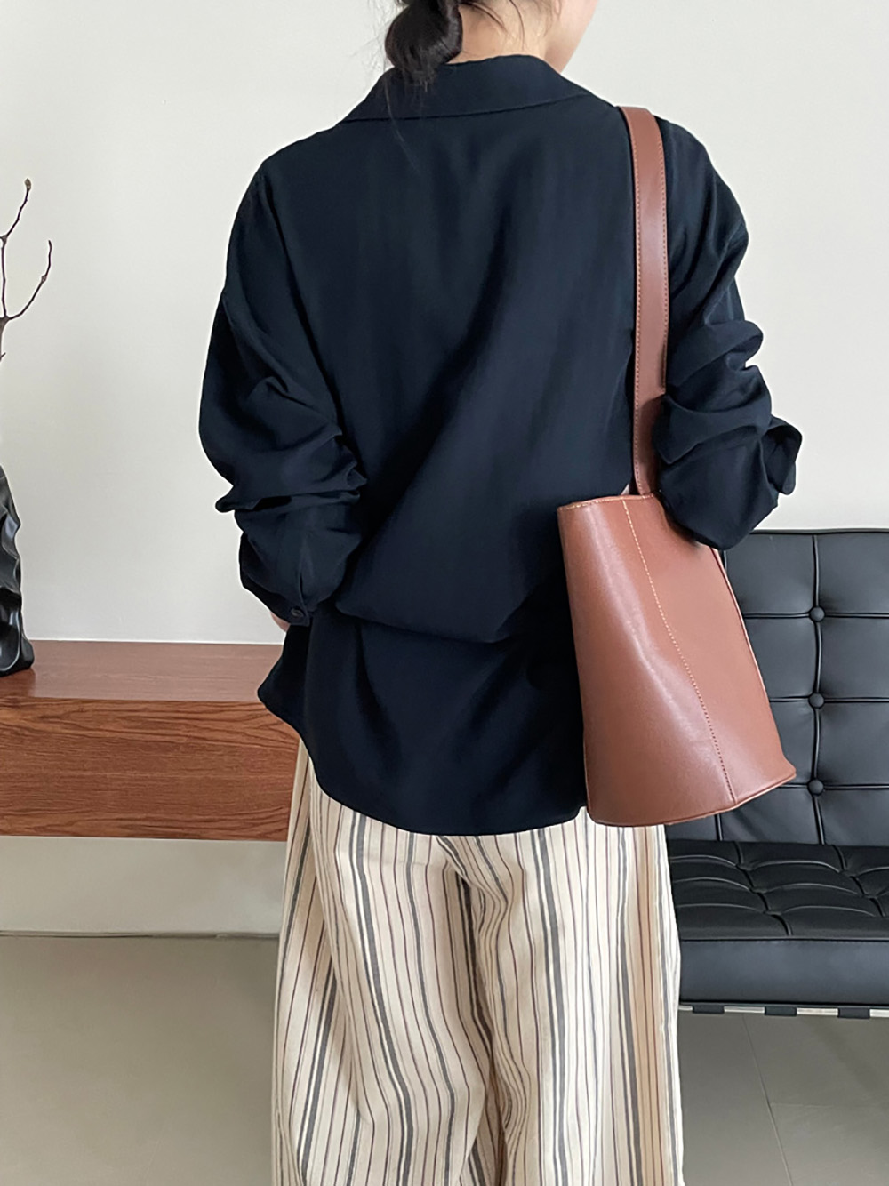 別緻設計感扭結襯衫,evaviva,8C-UR7382,別緻設計感扭結襯衫,領500,999免運