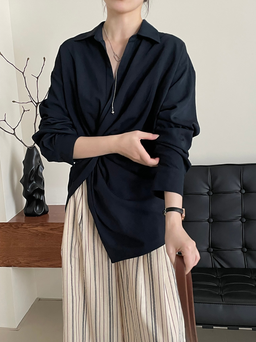 別緻設計感扭結襯衫,evaviva,8C-UR7382,別緻設計感扭結襯衫,領500,999免運