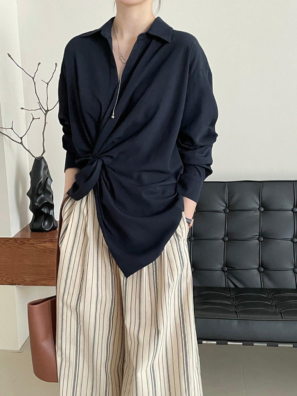 別緻設計感扭結襯衫,evaviva,8C-UR7382,別緻設計感扭結襯衫,領500,999免運