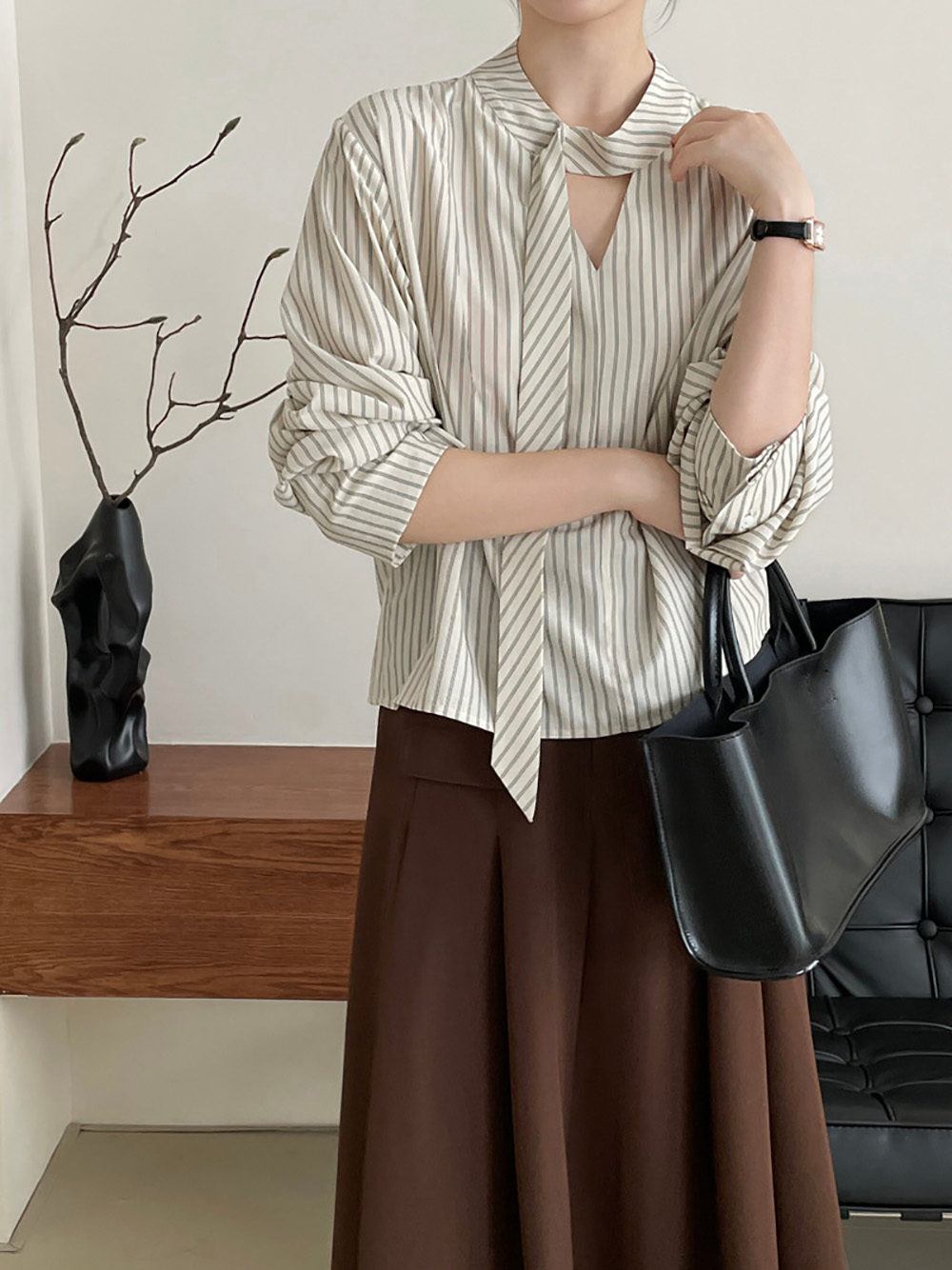 鏤空V領設計條紋襯衫,evaviva,8C-UR7383,鏤空V領設計條紋襯衫,領500,999免運