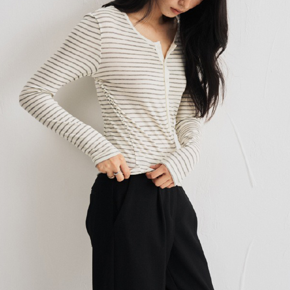 半開襟修身圓領上衣