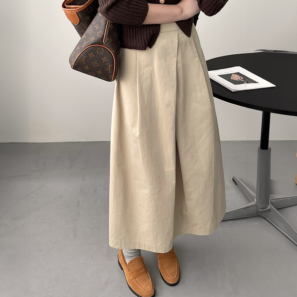 設計感壓褶A字裙