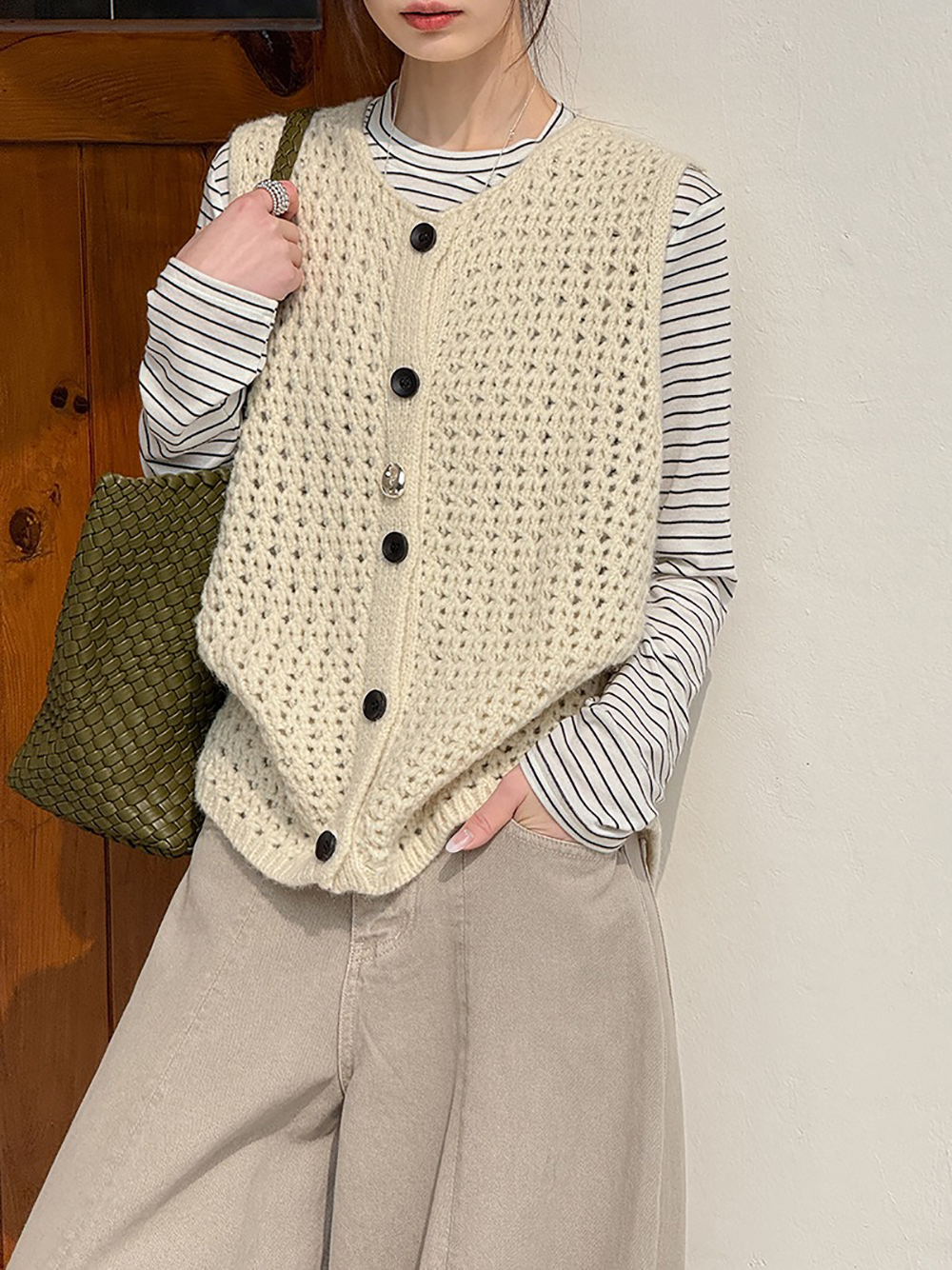 鏤空針織圓領背心,evaviva,8C-GW7436,鏤空針織圓領背心,領500,999免運