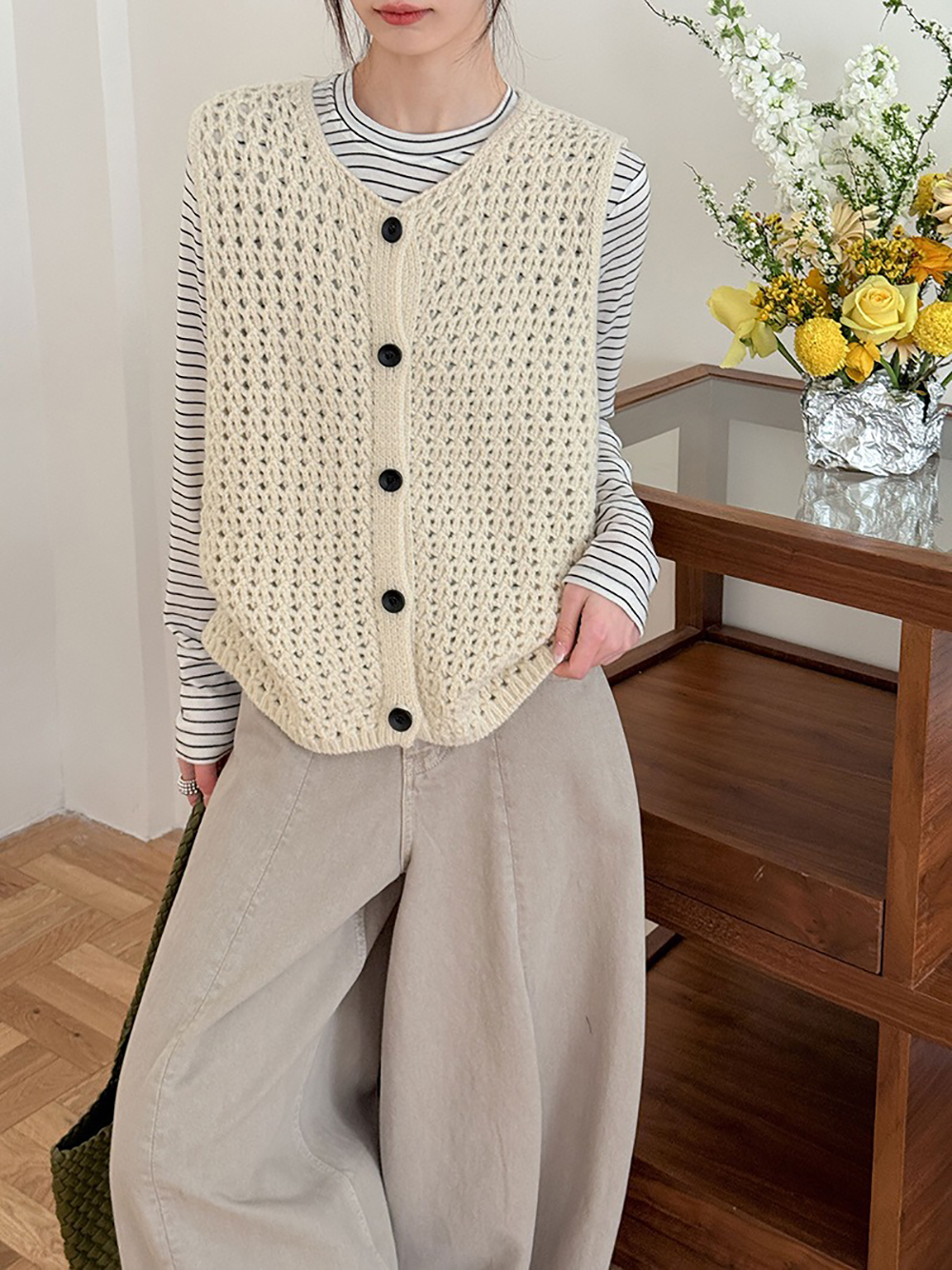 鏤空針織圓領背心,evaviva,8C-GW7436,鏤空針織圓領背心,領500,999免運