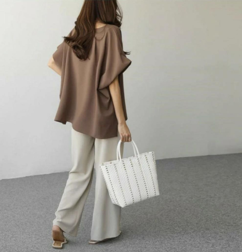 側開衩寬鬆圓領上衣,evaviva,8C-MV7438,側開衩寬鬆圓領上衣,領500,999免運