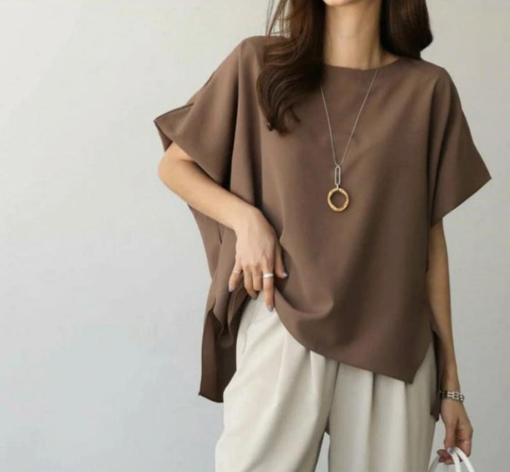 側開衩寬鬆圓領上衣,evaviva,8C-MV7438,側開衩寬鬆圓領上衣,領500,999免運