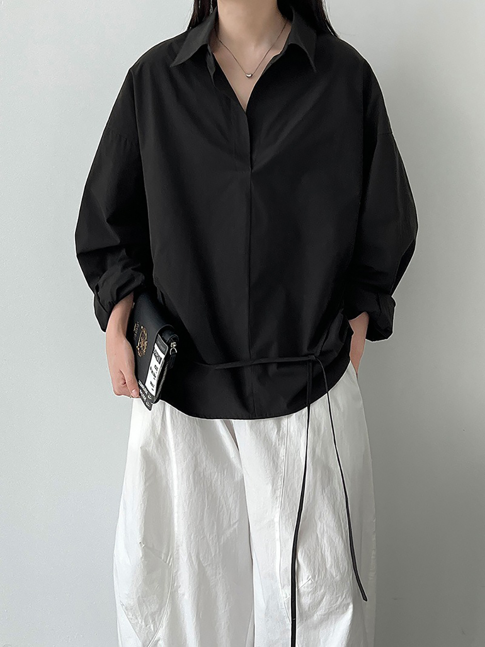 簡約風綁帶收腰款襯衫,evaviva,U2-ZA09198,簡約風綁帶收腰款襯衫,領500,999免運