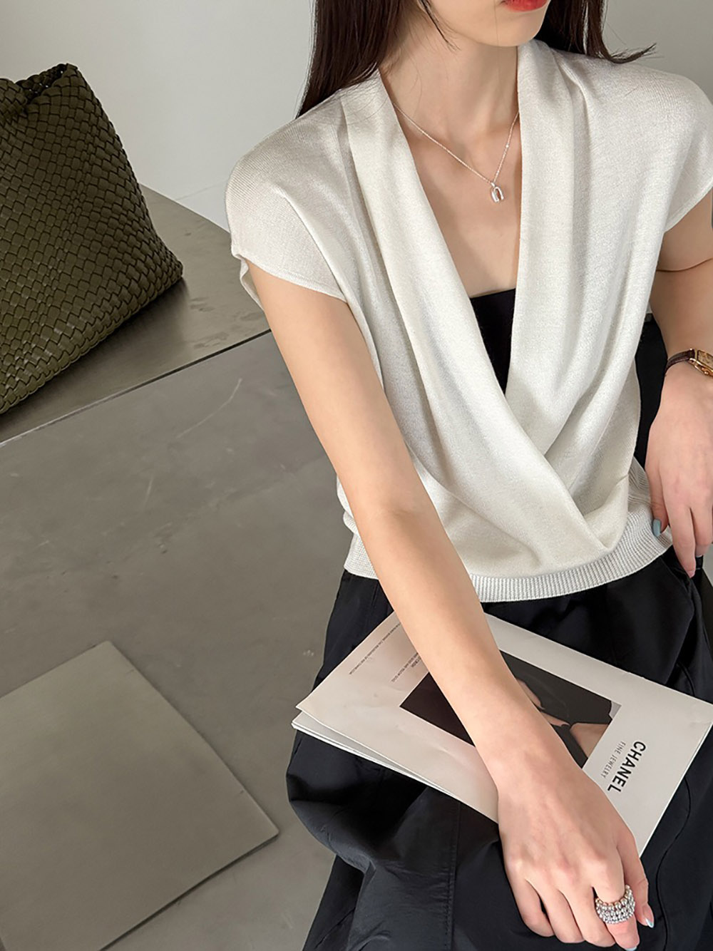 氣質簡約V領針織上衣,evaviva,8C-GW7479,氣質簡約V領針織上衣,領500,999免運