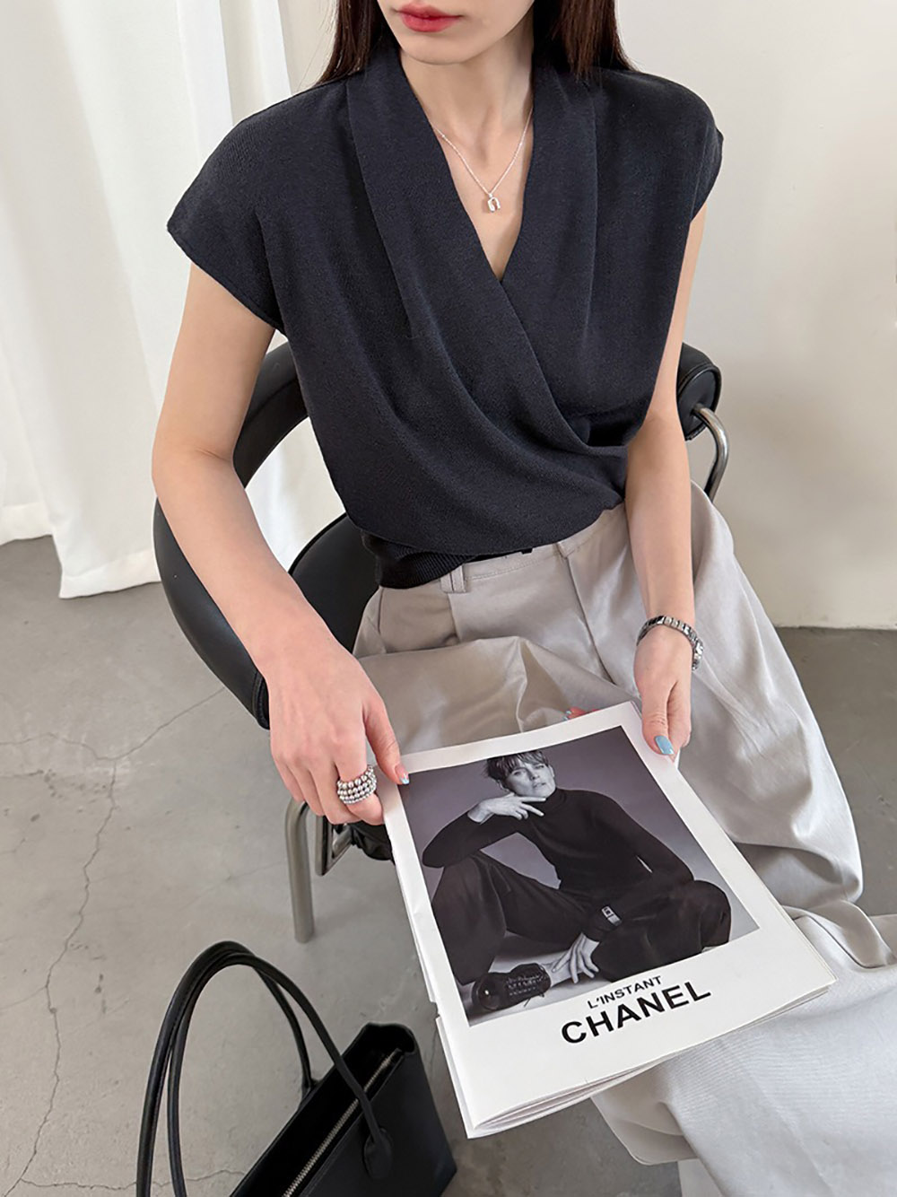 氣質簡約V領針織上衣,evaviva,8C-GW7479,氣質簡約V領針織上衣,領500,999免運