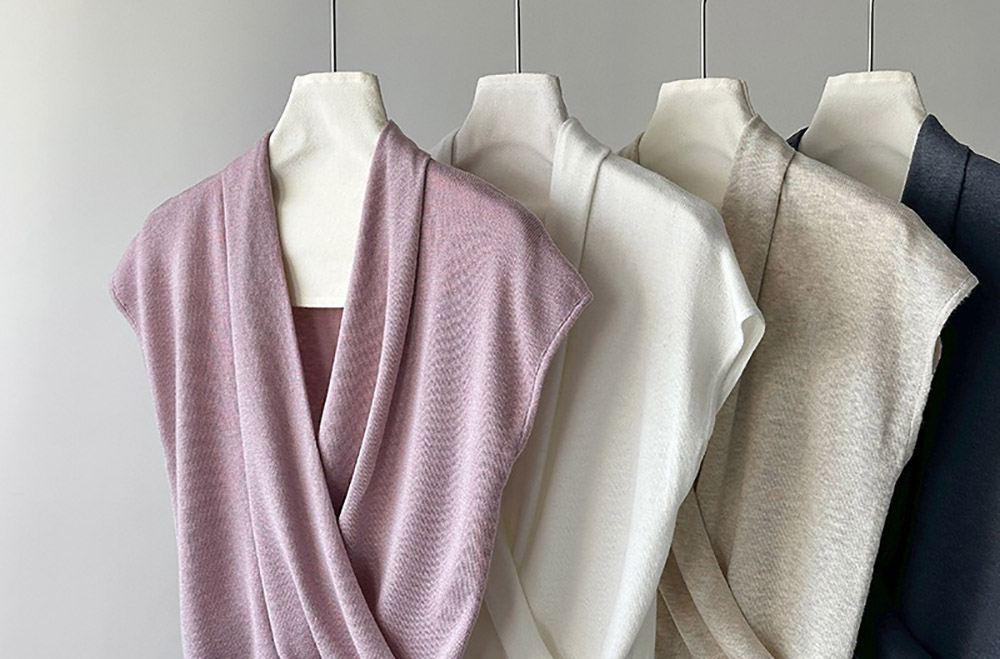 氣質簡約V領針織上衣,evaviva,8C-GW7479,氣質簡約V領針織上衣,領500,999免運