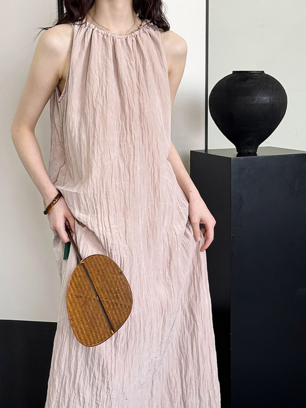 圓領天絲背心綁帶洋裝,evaviva,8C-GW7494,圓領天絲背心綁帶洋裝,領500,999免運