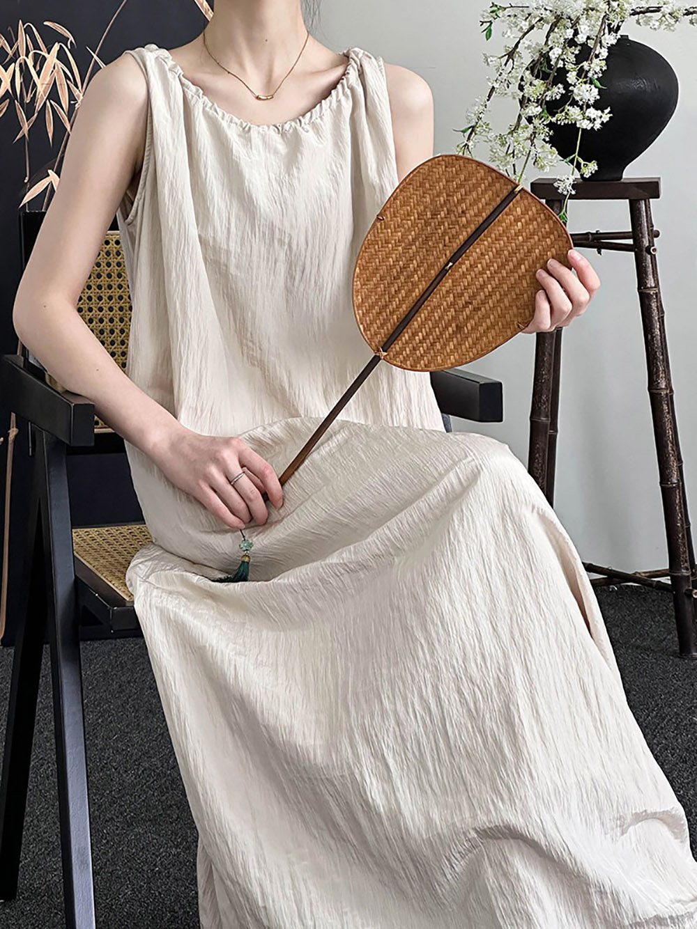 圓領天絲背心綁帶洋裝,evaviva,8C-GW7494,圓領天絲背心綁帶洋裝,領500,999免運