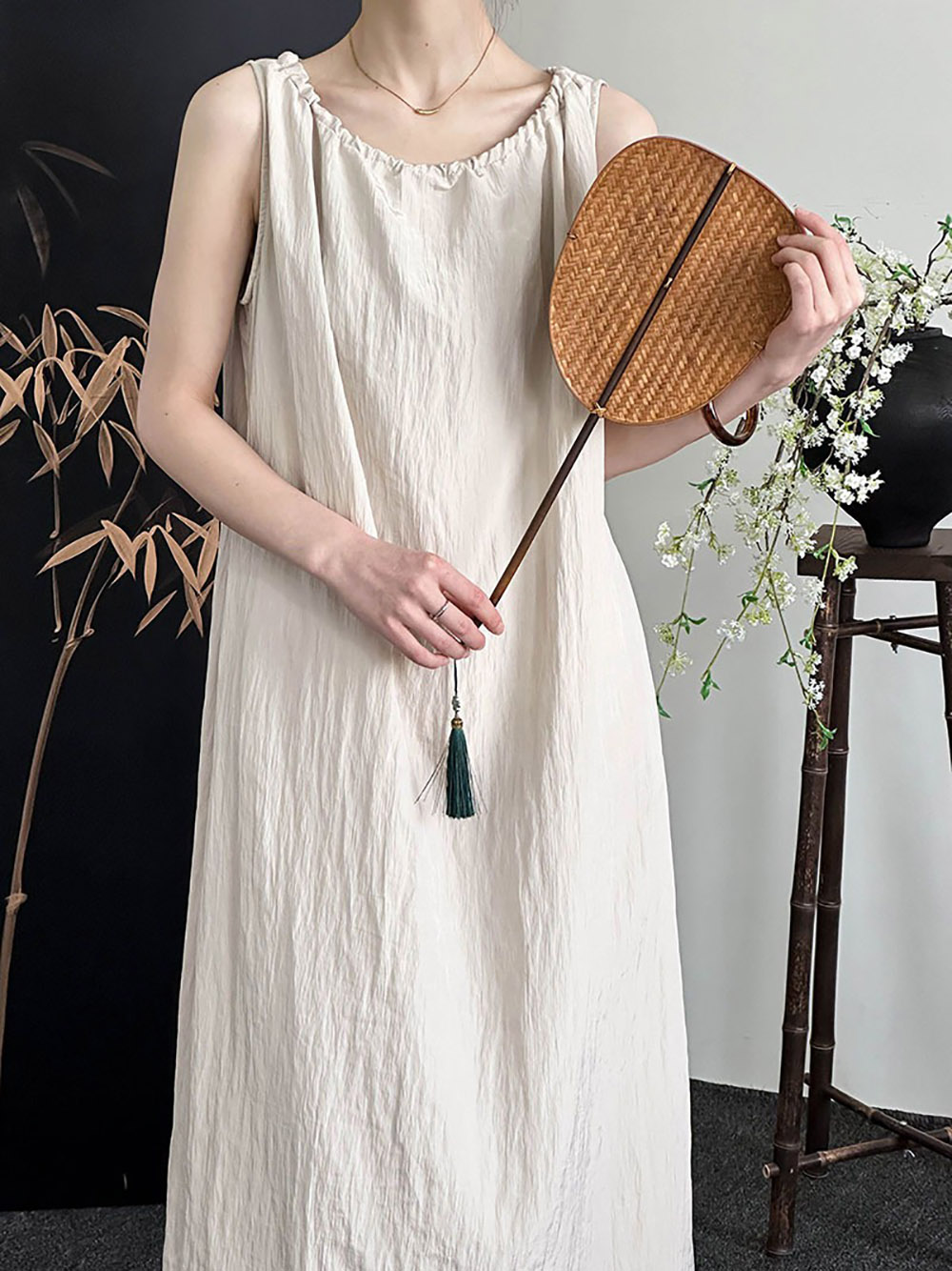 圓領天絲背心綁帶洋裝,evaviva,8C-GW7494,圓領天絲背心綁帶洋裝,領500,999免運