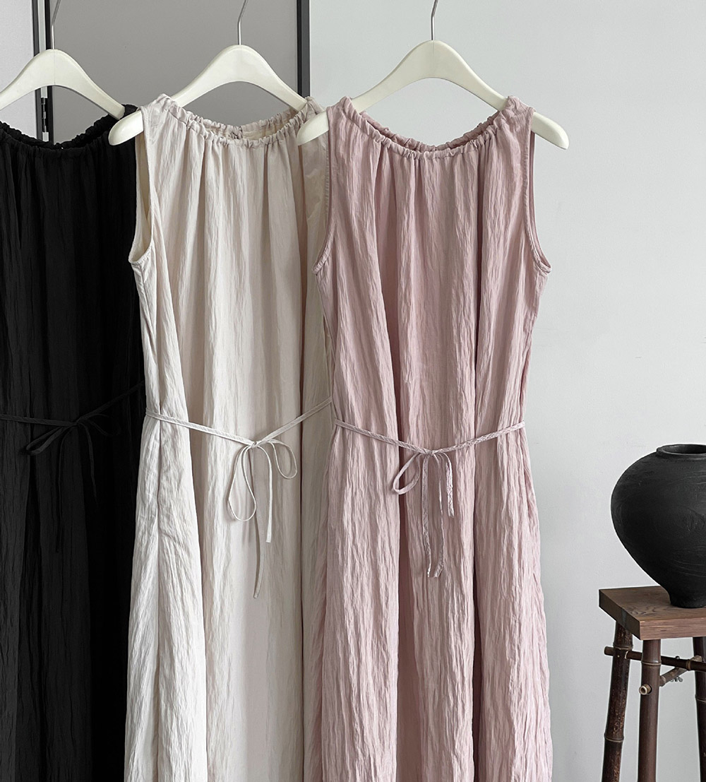 圓領天絲背心綁帶洋裝,evaviva,8C-GW7494,圓領天絲背心綁帶洋裝,領500,999免運