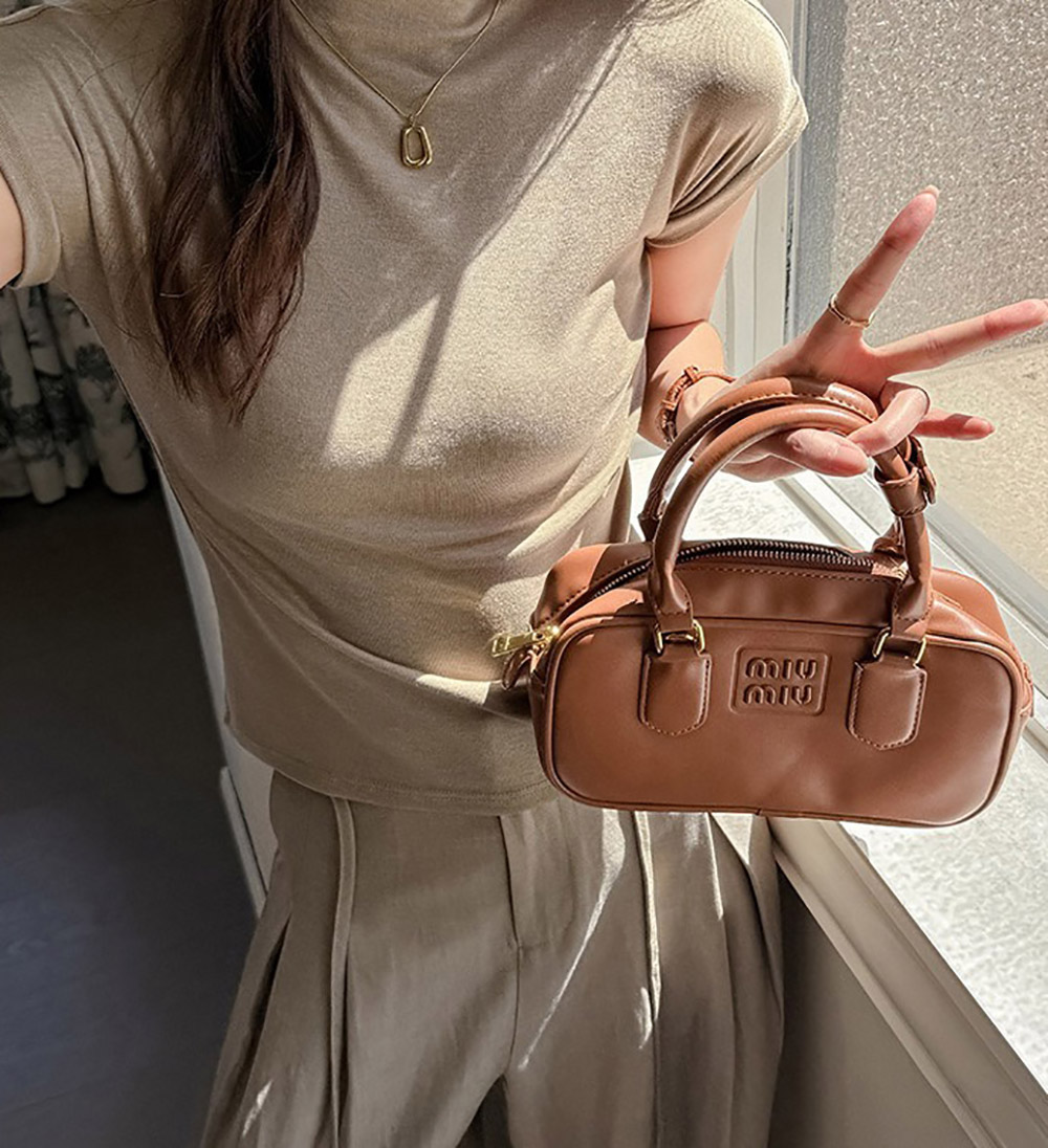 天絲半領修身款上衣,evaviva,8C-GX7485,天絲半領修身款上衣,領500,999免運