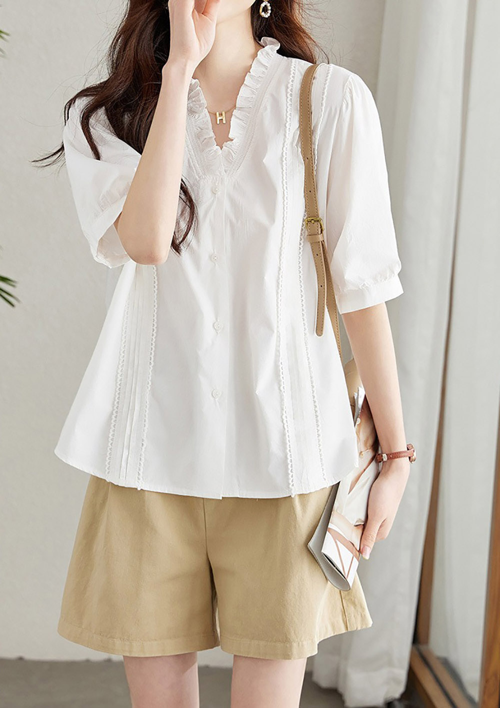 氣質荷葉V領短袖襯衫,evaviva,8C-HV7493,氣質荷葉V領短袖襯衫,領500,999免運