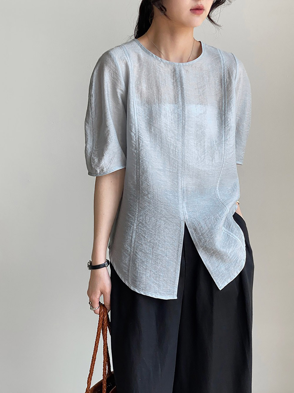 溫柔氣質天絲開衩上衣,evaviva,8C-FB7512,溫柔氣質天絲開衩上衣,領500,999免運