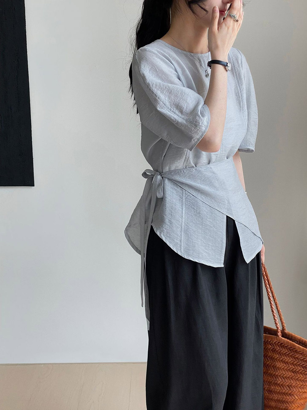 溫柔氣質天絲開衩上衣,evaviva,8C-FB7512,溫柔氣質天絲開衩上衣,領500,999免運