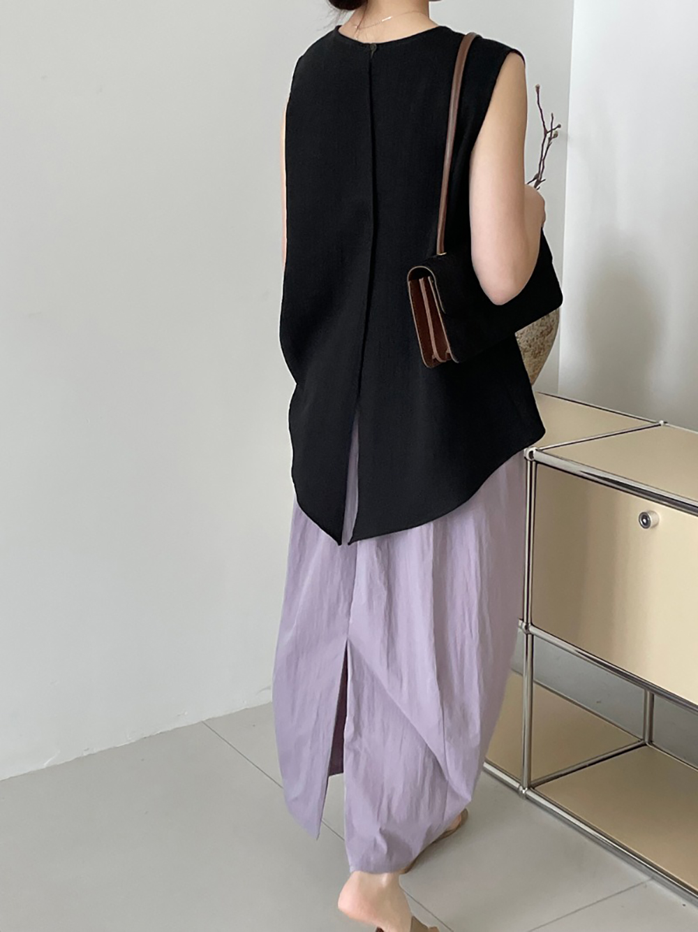 設計感後開衩圓領背心,evaviva,8C-UR7514,設計感後開衩圓領背心,周新品優惠,NEWARRIVAL