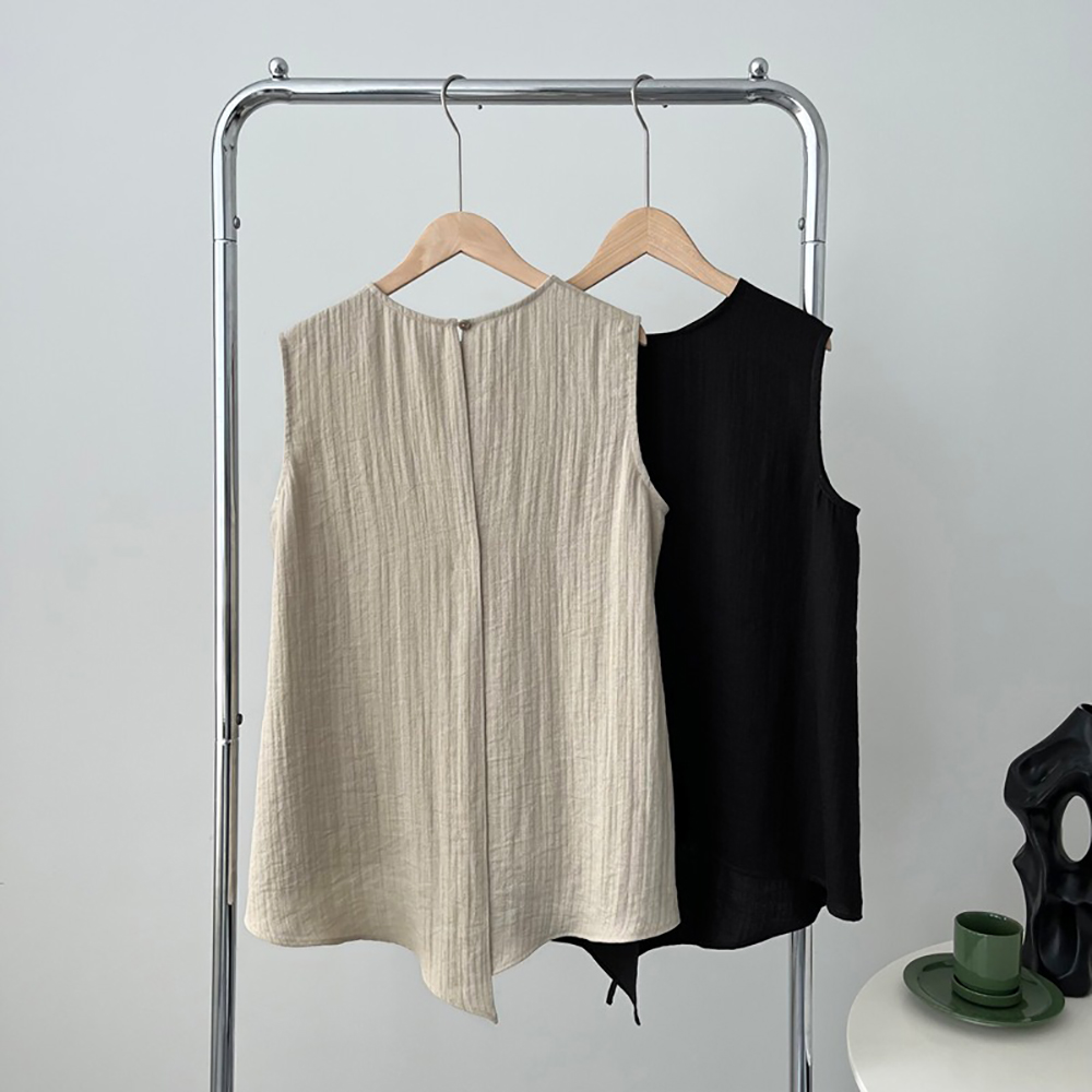 設計感後開衩圓領背心,evaviva,8C-UR7514,設計感後開衩圓領背心,周新品優惠,NEWARRIVAL