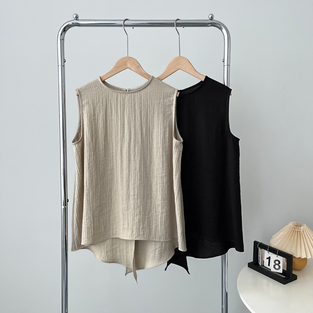 設計感後開衩圓領背心,evaviva,8C-UR7514,設計感後開衩圓領背心,周新品優惠,NEWARRIVAL