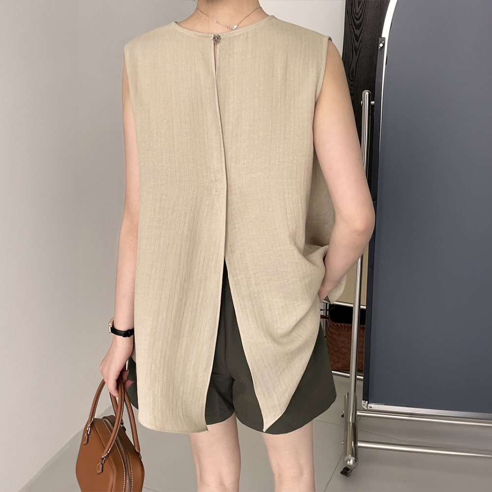 設計感後開衩圓領背心