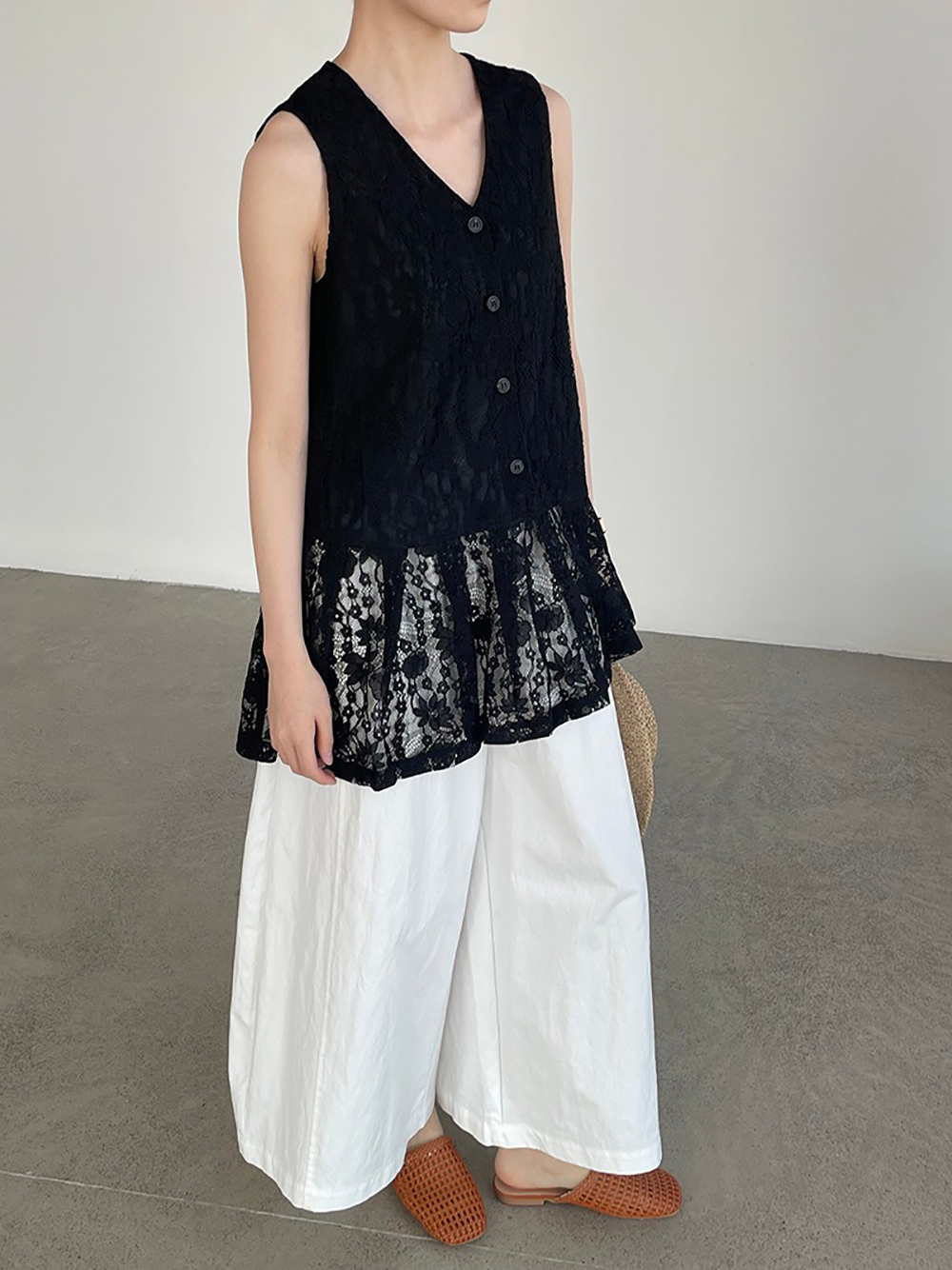 不規則蕾絲拼接背心,evaviva,8C-UR7518,不規則蕾絲拼接背心,周新品優惠,NEWARRIVAL