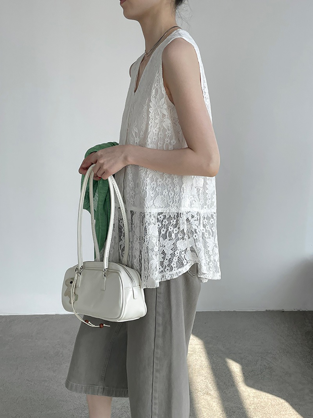 不規則蕾絲拼接背心,evaviva,8C-UR7518,不規則蕾絲拼接背心,周新品優惠,NEWARRIVAL