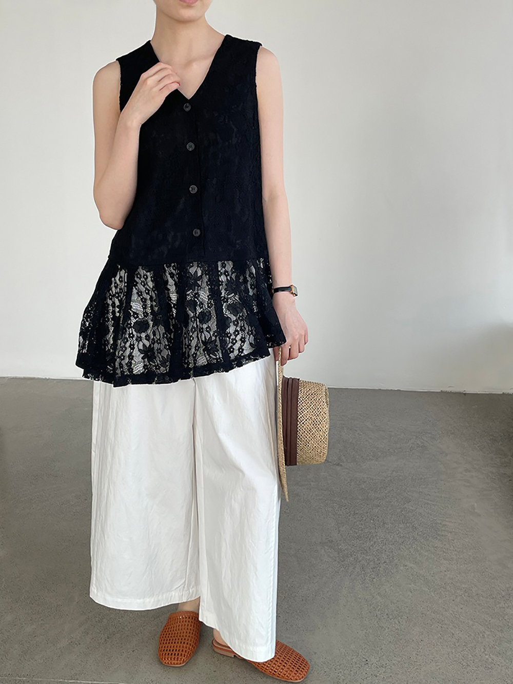 不規則蕾絲拼接背心,evaviva,8C-UR7518,不規則蕾絲拼接背心,周新品優惠,NEWARRIVAL