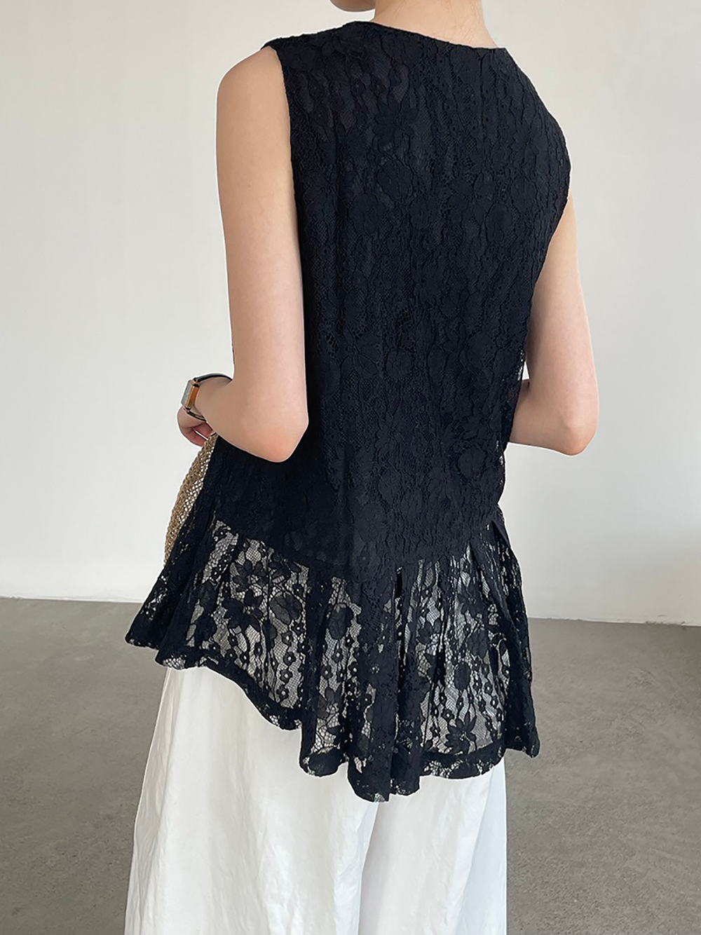 不規則蕾絲拼接背心,evaviva,8C-UR7518,不規則蕾絲拼接背心,周新品優惠,NEWARRIVAL